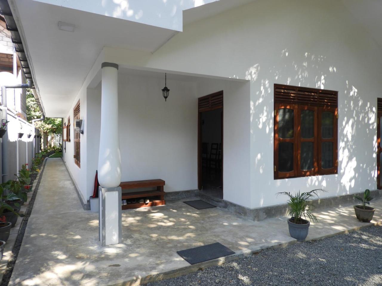 Me Yoga Villa Kumbalgama Eksteriør bilde